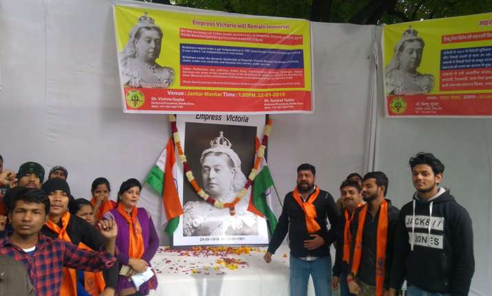 Hindu Sena pays tributes to Queen Victoria on death anniv,