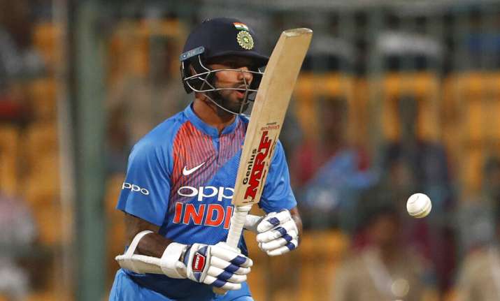 India vs Australia, 2nd T20I: Shikhar Dhawan's departure raises eyebrows, Twitterati have their say