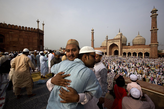Muslims across the world celebrates Eid al-Fitr with fervour