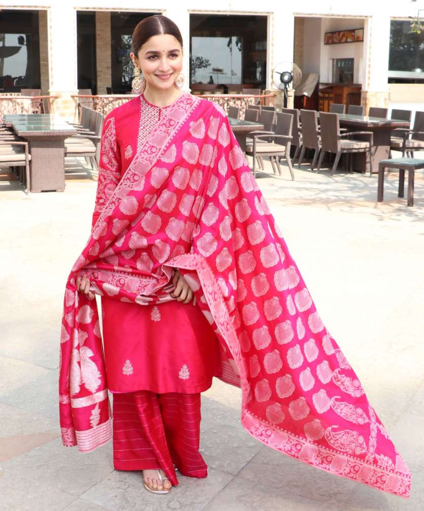 alia bhatt traditional wear