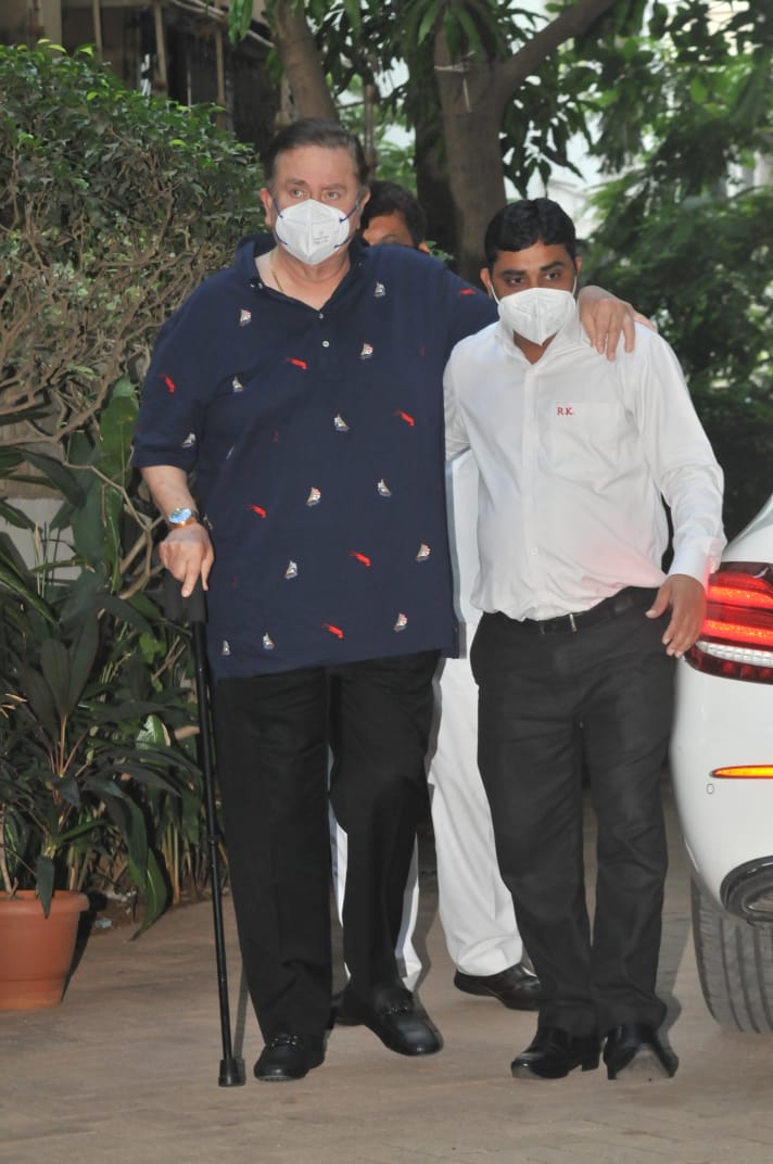 Randhir Kapoor clicked at Kareena Kapoor Khan’s house 
 