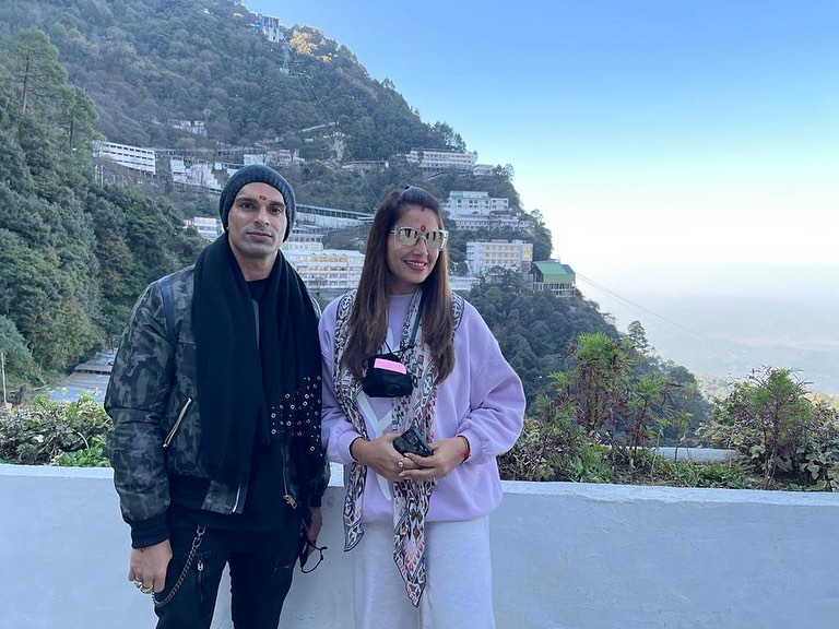 Karan Singh Grover and Bipasha Basu got married on 30 April 2016. The two are super active on social media and they keep sharing pictures with each other.