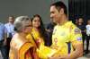 Viral: MS Dhoni meeting an elderly fan at Wankhede is the best thing on the Internet today
