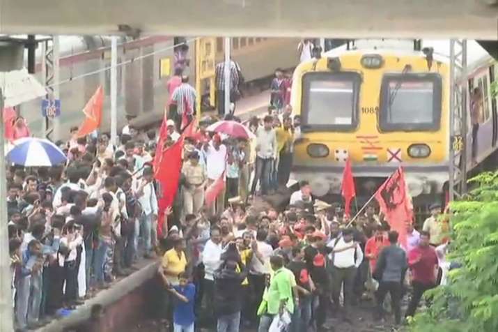 Maharashtra bandh LIVE: Protesters block Mumbai-Goa, Eastern Express