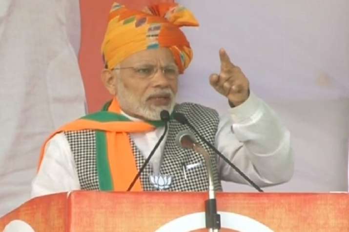 Lashing out at the 'naamdar' (dynast) Congress leader, PM