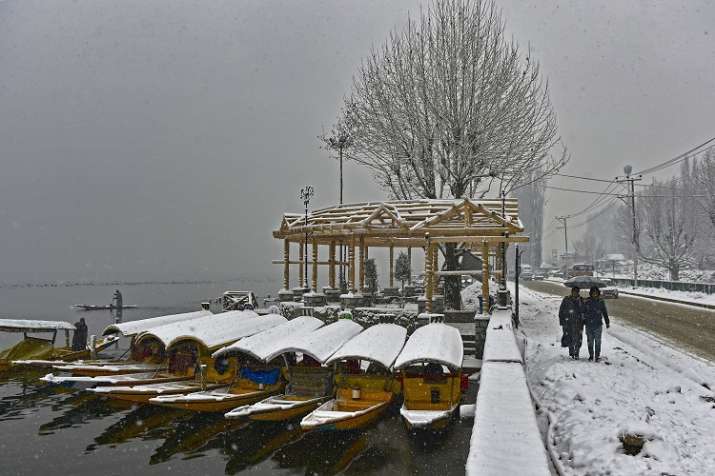Srinagar recorded a minimum temperature of minus 2.0