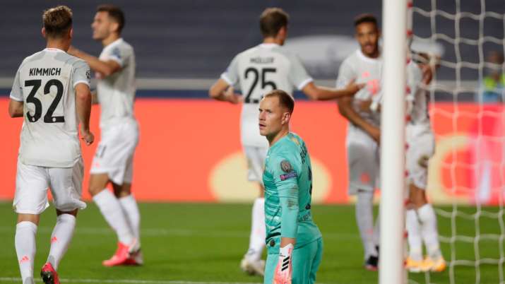 Barcelona goalkeeper Marc-Andre ter Stegen to undergo knee surgery