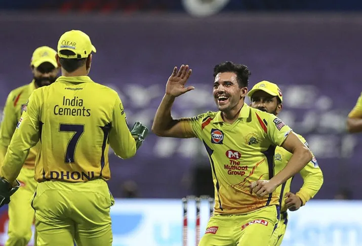 Deepak Chahar and MS Dhoni.