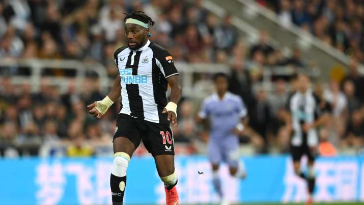 Premier League: Allan Saint-Maximin saves point for Newcastle against Leeds