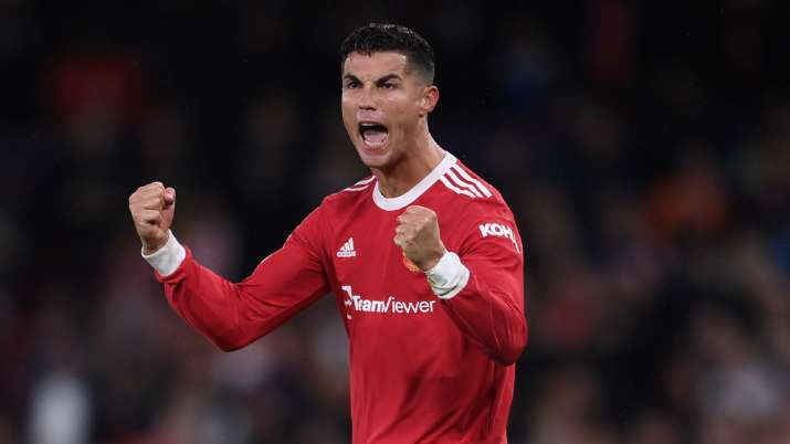 Champions League: Cristiano Ronaldo scores late winner for Manchester United against Villarreal