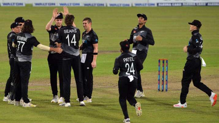 The Kiwi bowlers ripped through the Bangladesh top order.
